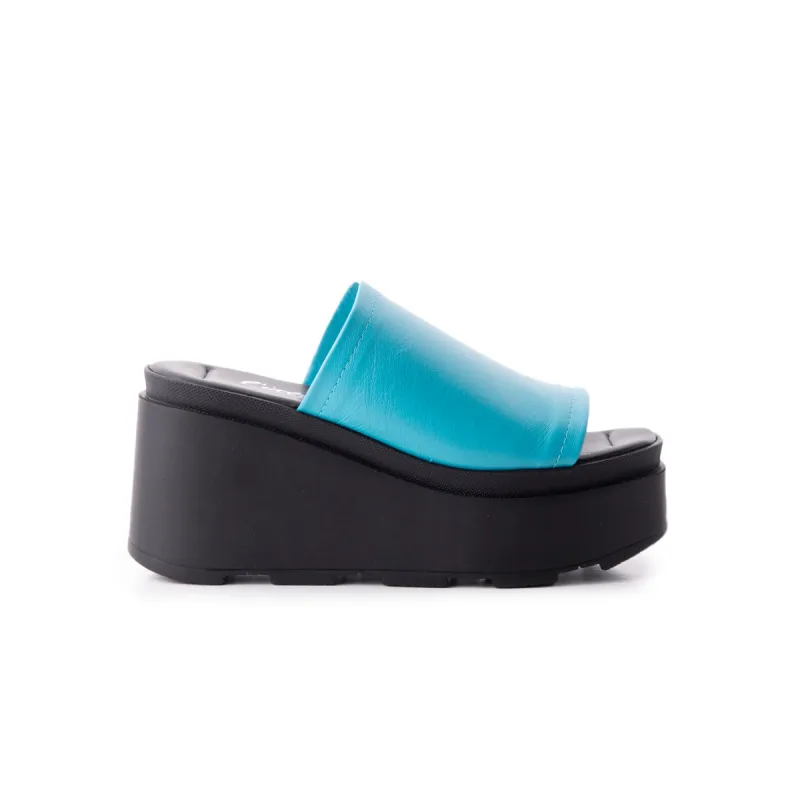 Bunny Blue Leather sold by L'Intervalle