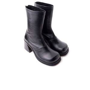 Lesly Black Leather sold by L'Intervalle