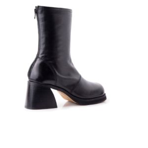 Lesly Black Leather sold by L'Intervalle