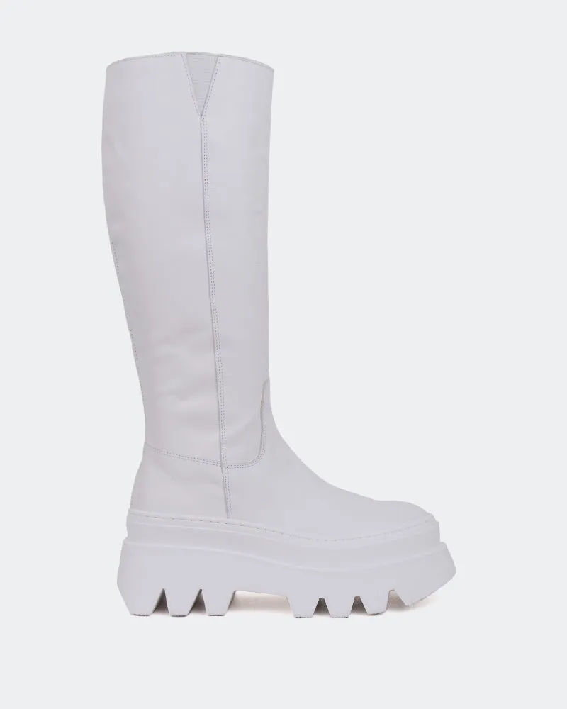 Mahone White Leather sold by L'Intervalle