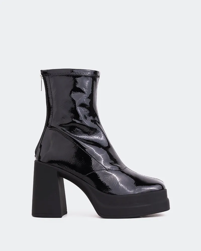 Voltera Black Naplack Stretch sold by L'Intervalle