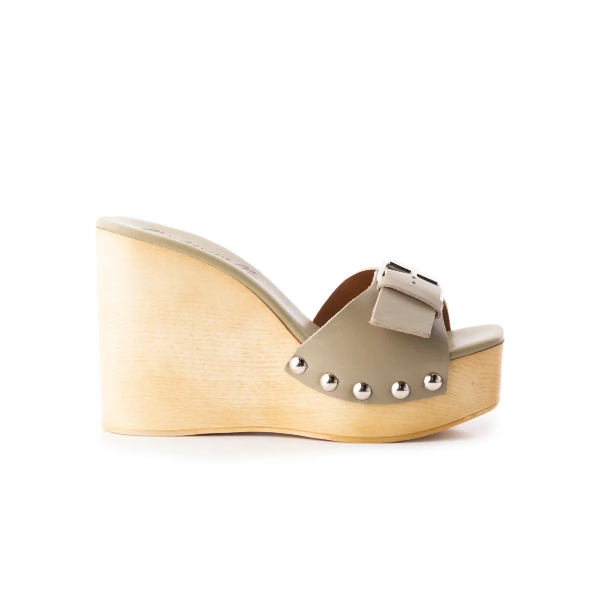 Adore Light Khaki Leather sold by L'Intervalle