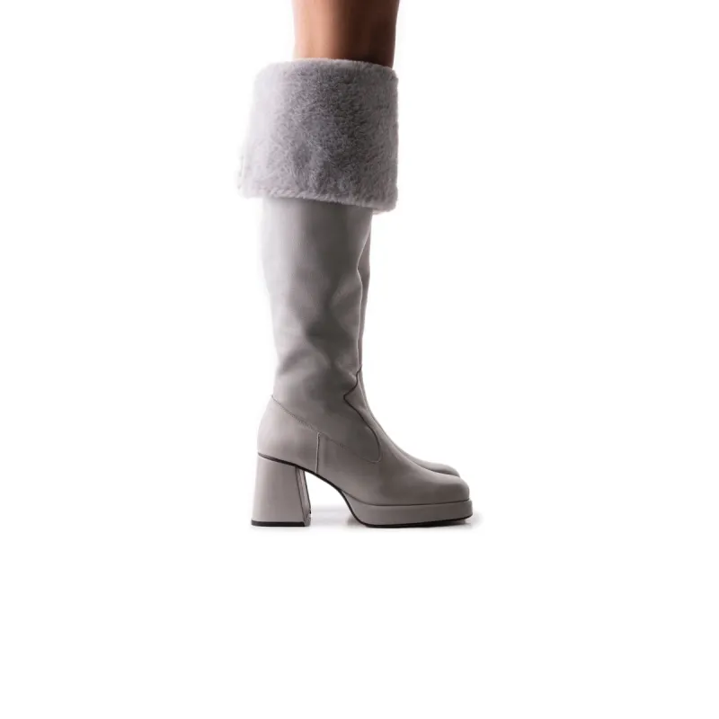 Jesse Grey Leather sold by L'Intervalle