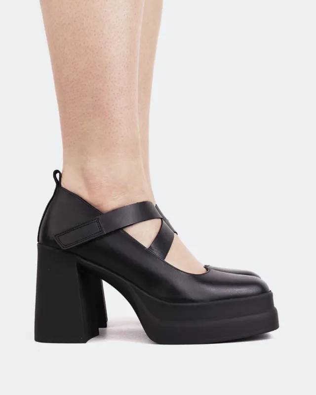 Babuino Black Leather sold by L'Intervalle