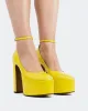 Boneca Yellow Patent sold by L'Intervalle