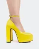 Boneca Yellow Patent sold by L'Intervalle