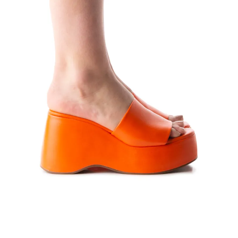 Mariel Orange Leather sold by L'Intervalle