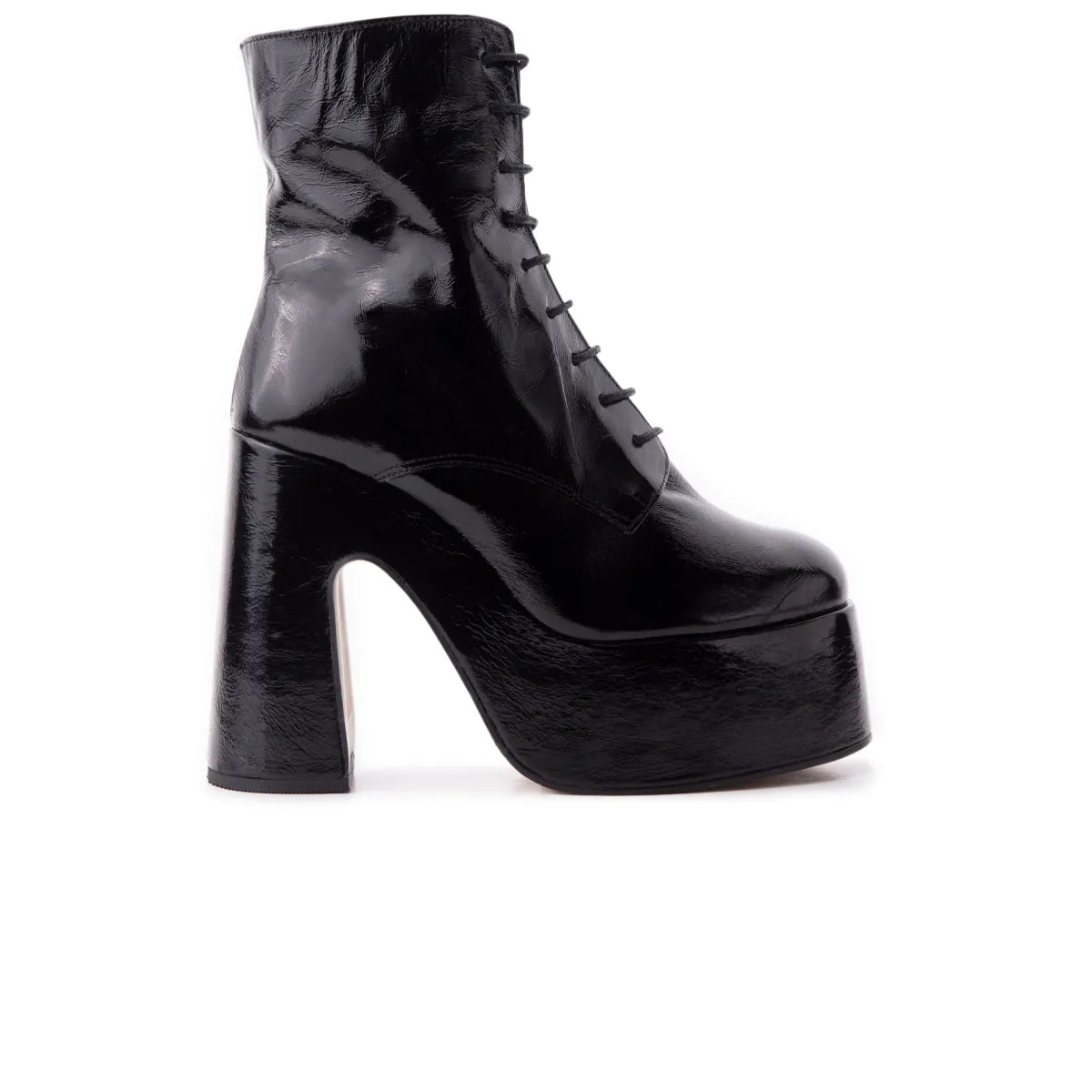 Mellow Black Naplack sold by L'Intervalle