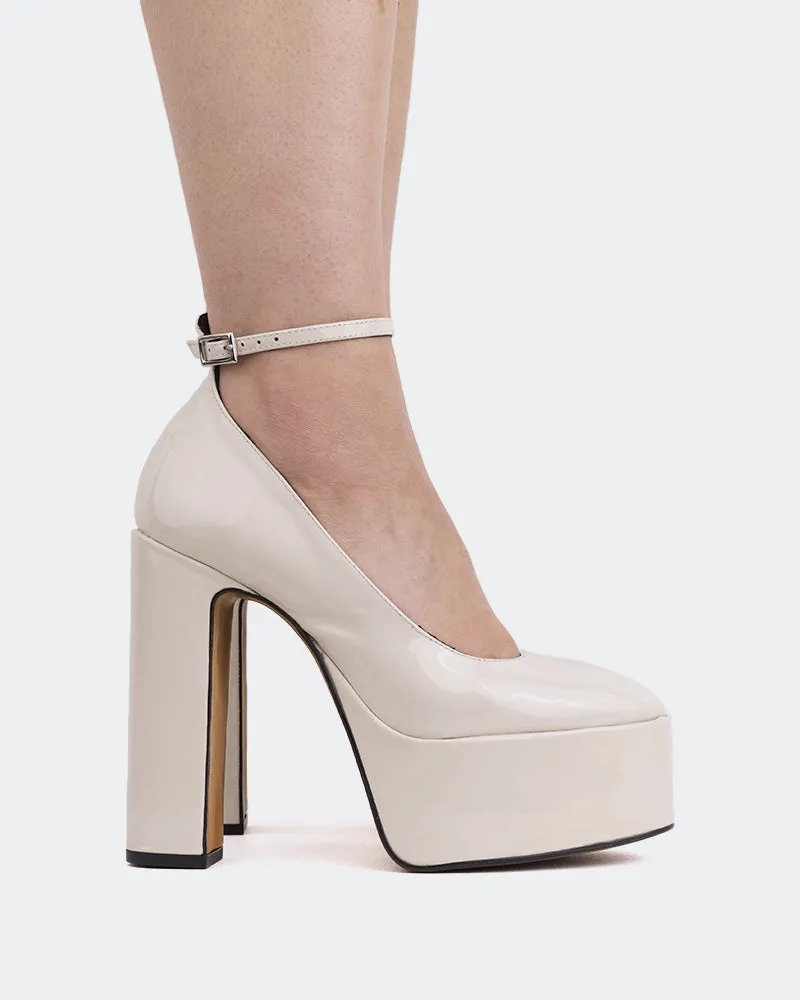 Boneca Off White Patent sold by L'Intervalle