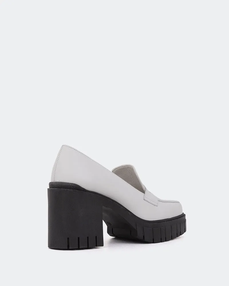 Hugo White Leather sold by L'Intervalle product image thumbnail 3