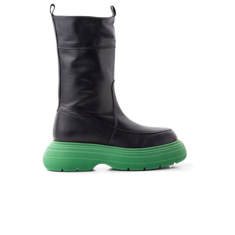 Tineo Black Leather/Green Sole sold by L'Intervalle
