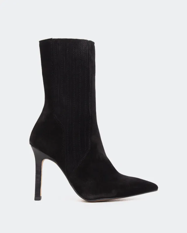 Aurelia Black Suede sold by L'Intervalle