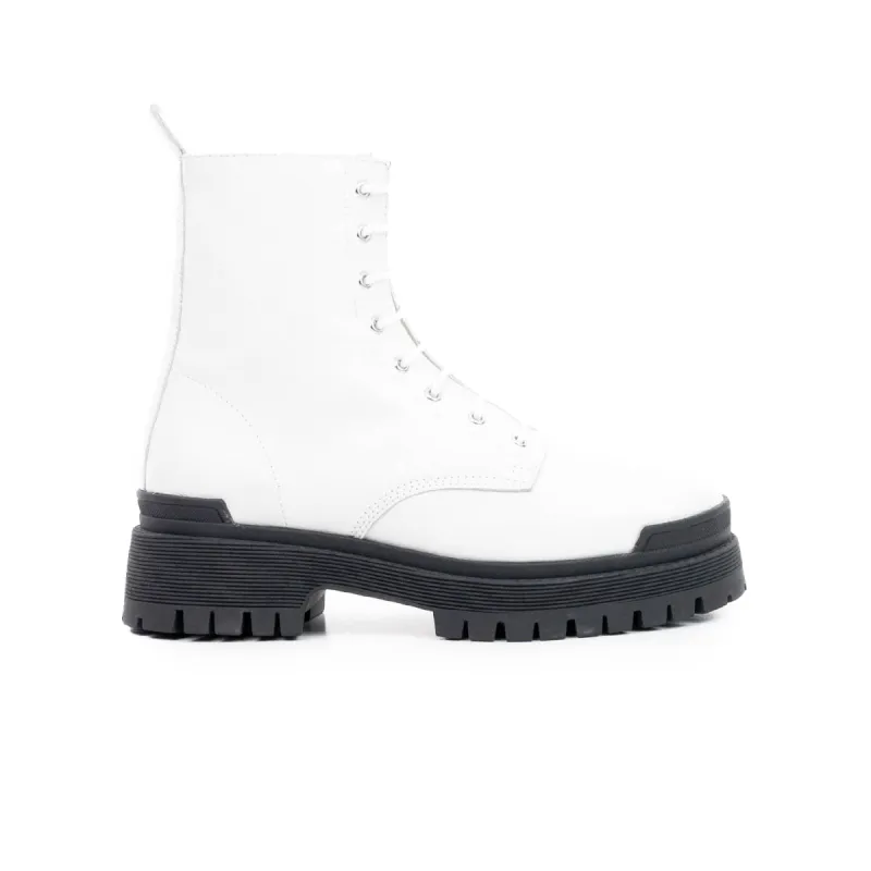 Langport White Leather/Black Sole sold by L'Intervalle