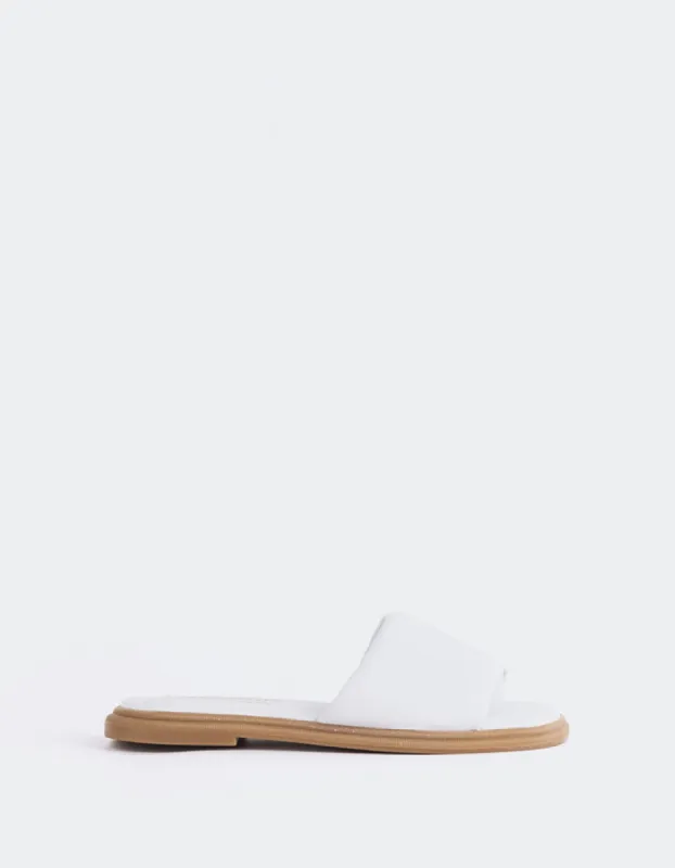 Bosnia White Leather sold by L'Intervalle