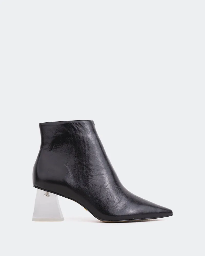 Rohi Black Leather sold by L'Intervalle