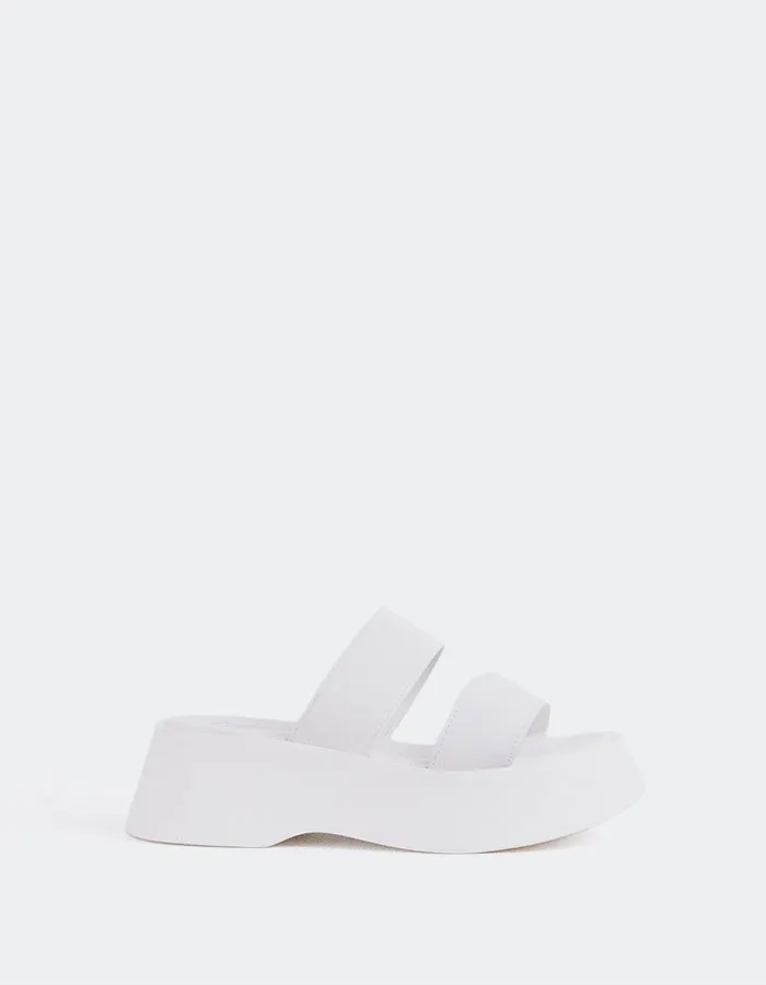 Happy White Leather sold by L'Intervalle