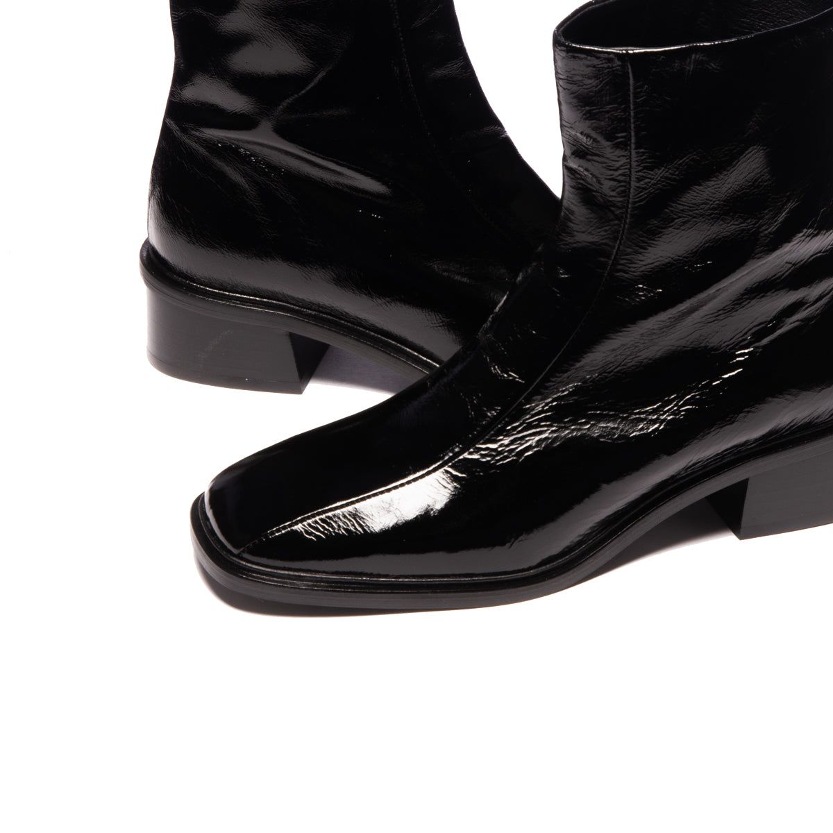 Gilgen Black Leather sold by L'Intervalle product image thumbnail 4