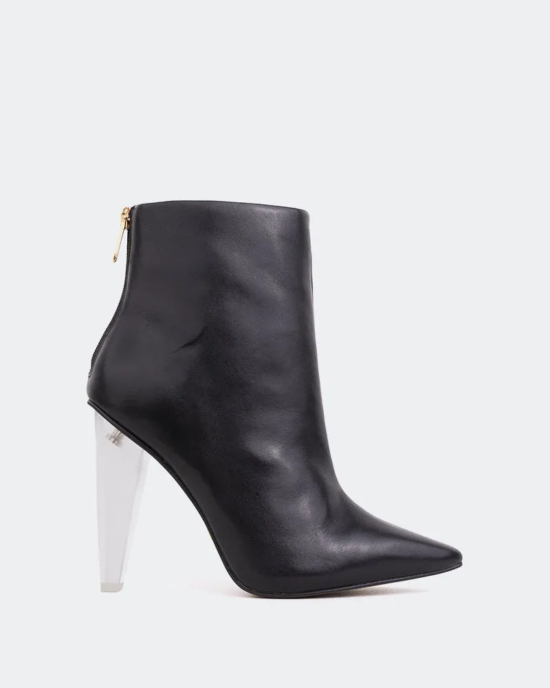 Zoi Black Leather sold by L'Intervalle