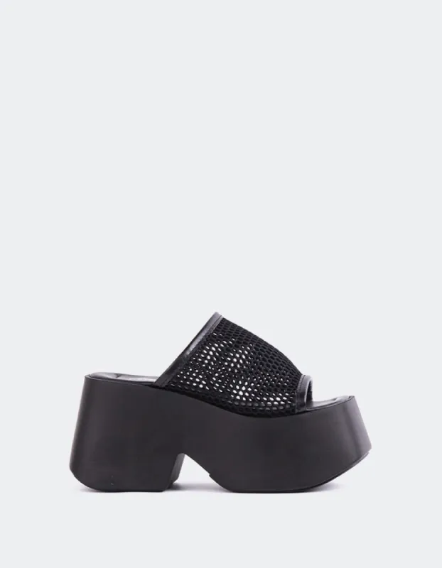 Authentic Black Crochet sold by L'Intervalle
