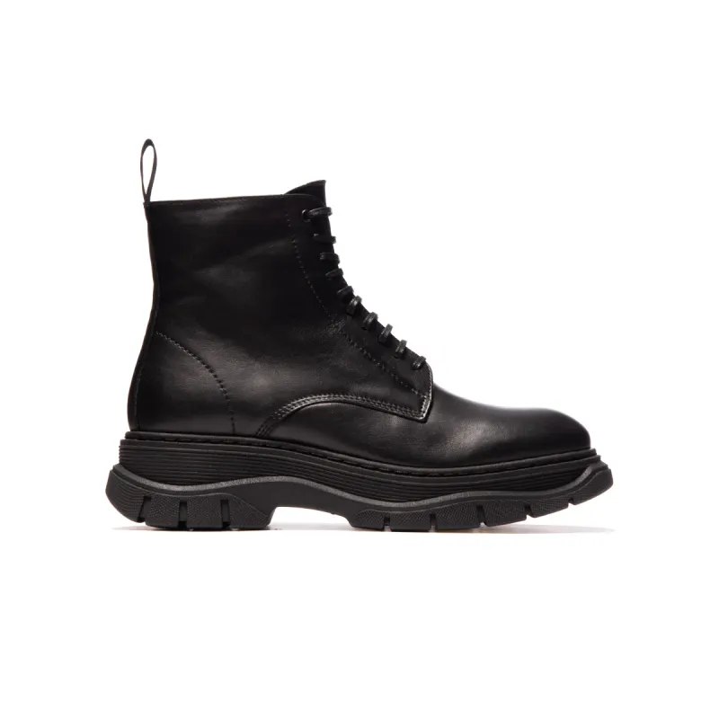 Birch Black Leather sold by L'Intervalle