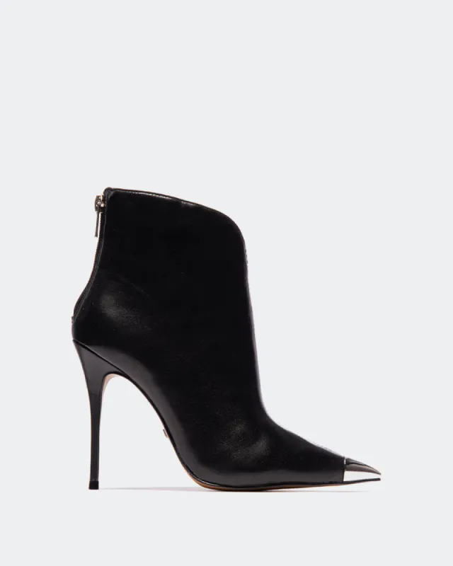 Phedra Black Leather sold by L'Intervalle