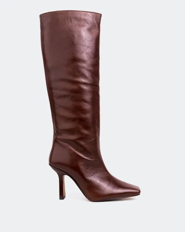 Penfield Chestnut Leather sold by L'Intervalle