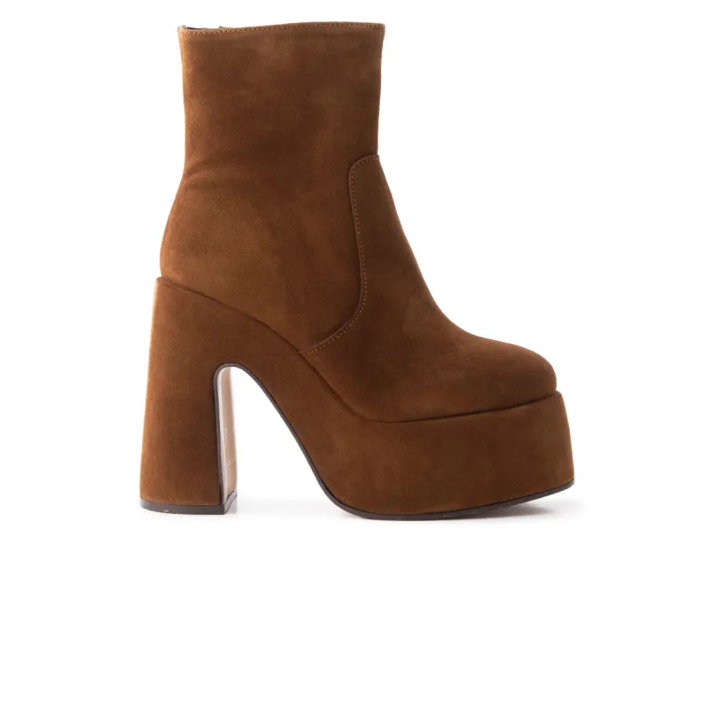Daze Brown Suede sold by L'Intervalle