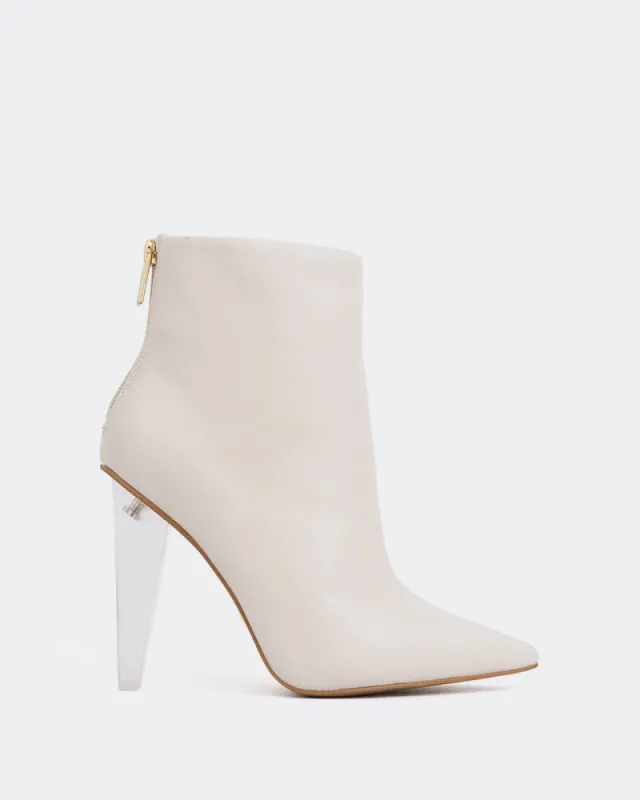 Zoi Cream Leather sold by L'Intervalle