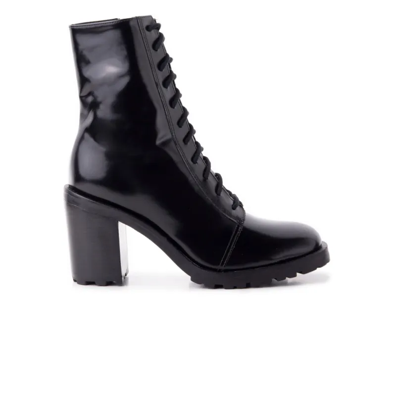 Wynn Black Box sold by L'Intervalle