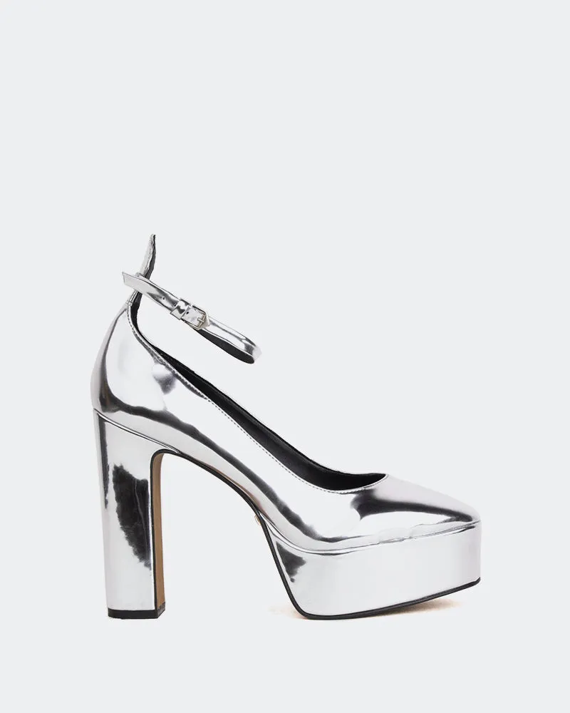 Habibi Silver Mirror sold by L'Intervalle