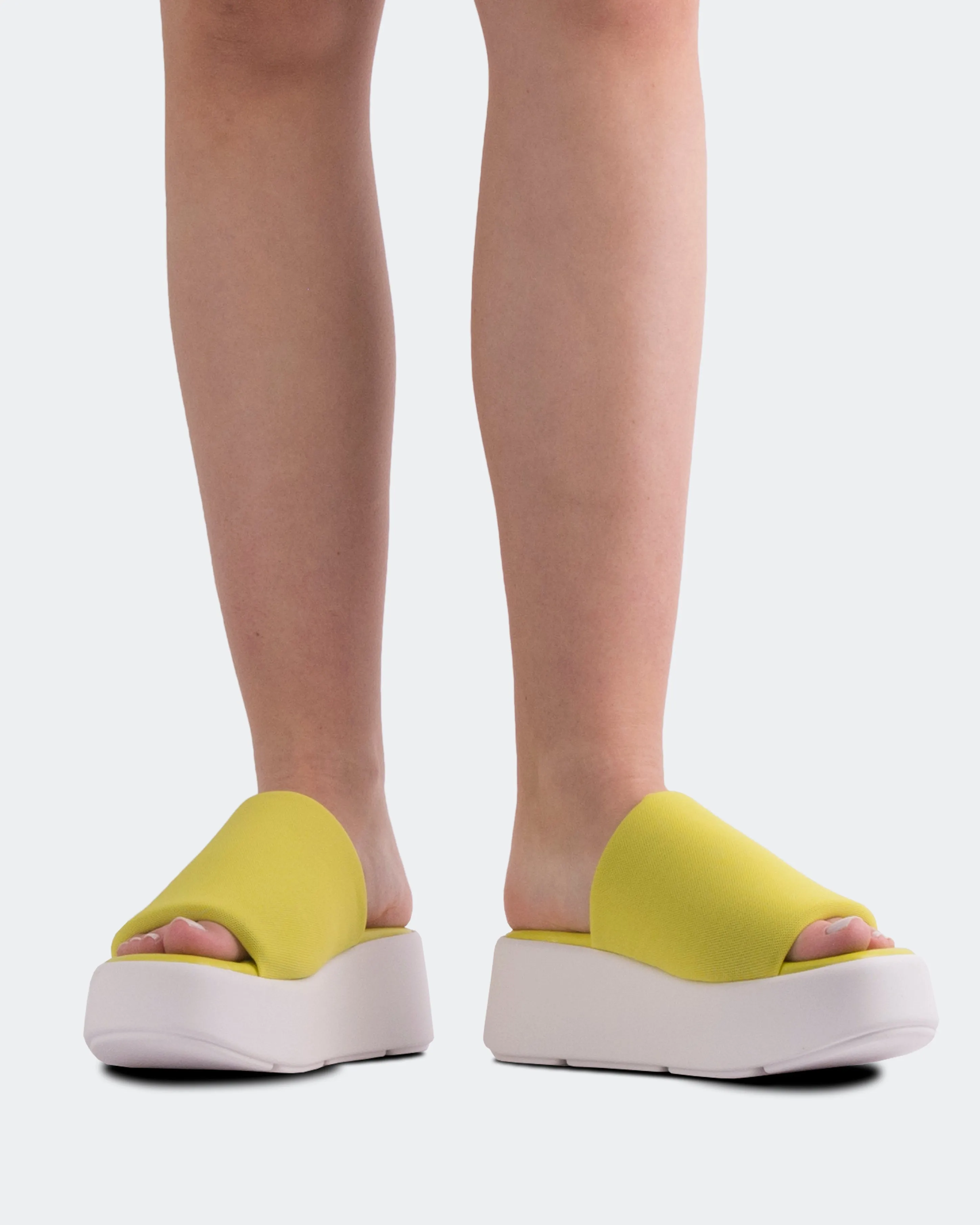 Harlow Yellow Puff sold by L'Intervalle product image thumbnail 2