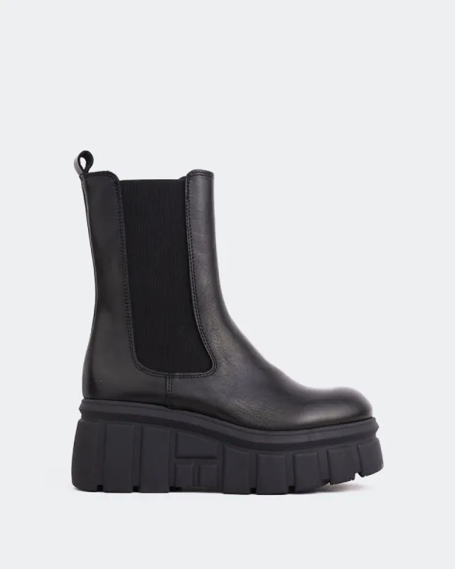 Mission Black Leather sold by L'Intervalle