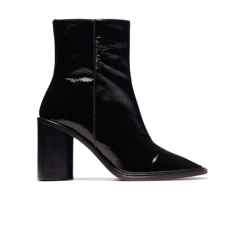 Bairro Black Naplack sold by L'Intervalle