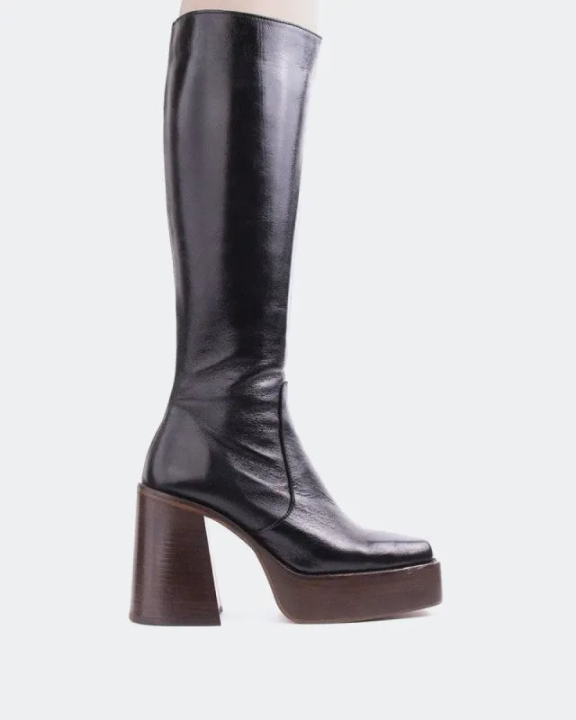 Bourgeois Black Vintage sold by L'Intervalle