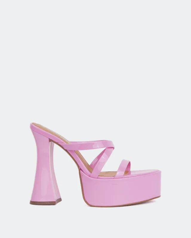 Attitude Pink Patent sold by L'Intervalle