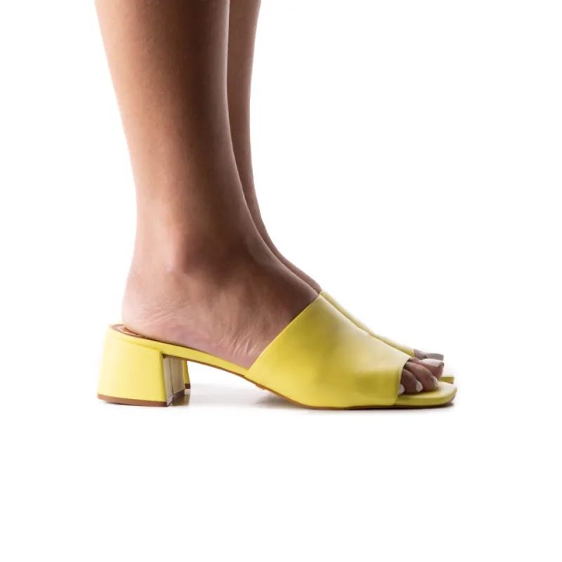 Fortunata Yellow Leather sold by L'Intervalle