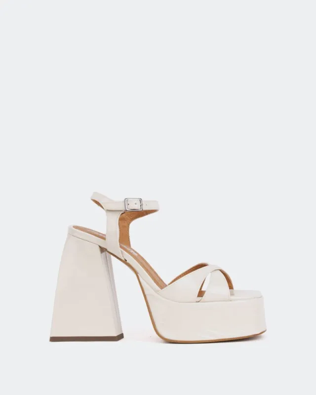 Endless Off White Patent/Ver.Blanc Cassé sold by L'Intervalle