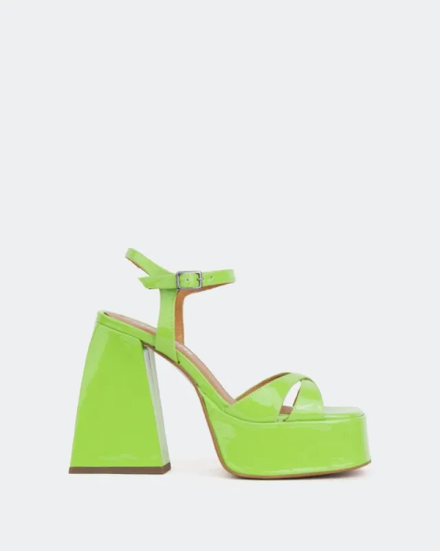 Endless Green Patent/Verni Vert sold by L'Intervalle