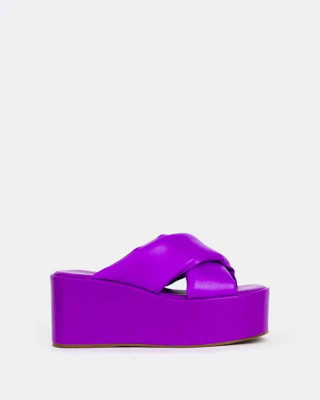 Casa Purple Leather sold by L'Intervalle