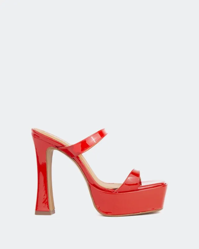 Vibes Red Patent/Verni Rouge sold by L'Intervalle