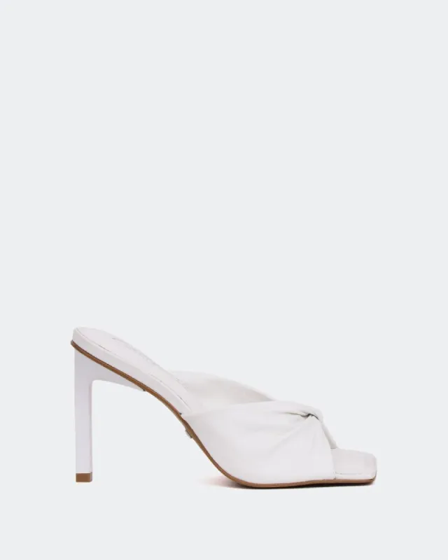 Paqueta, White Leather/Cuir Blanc sold by L'Intervalle