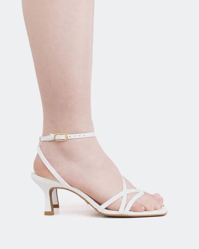 Nobu White Leather sold by L'Intervalle