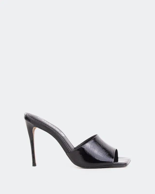 Fuego, Black Naplack/Naplack Noir sold by L'Intervalle