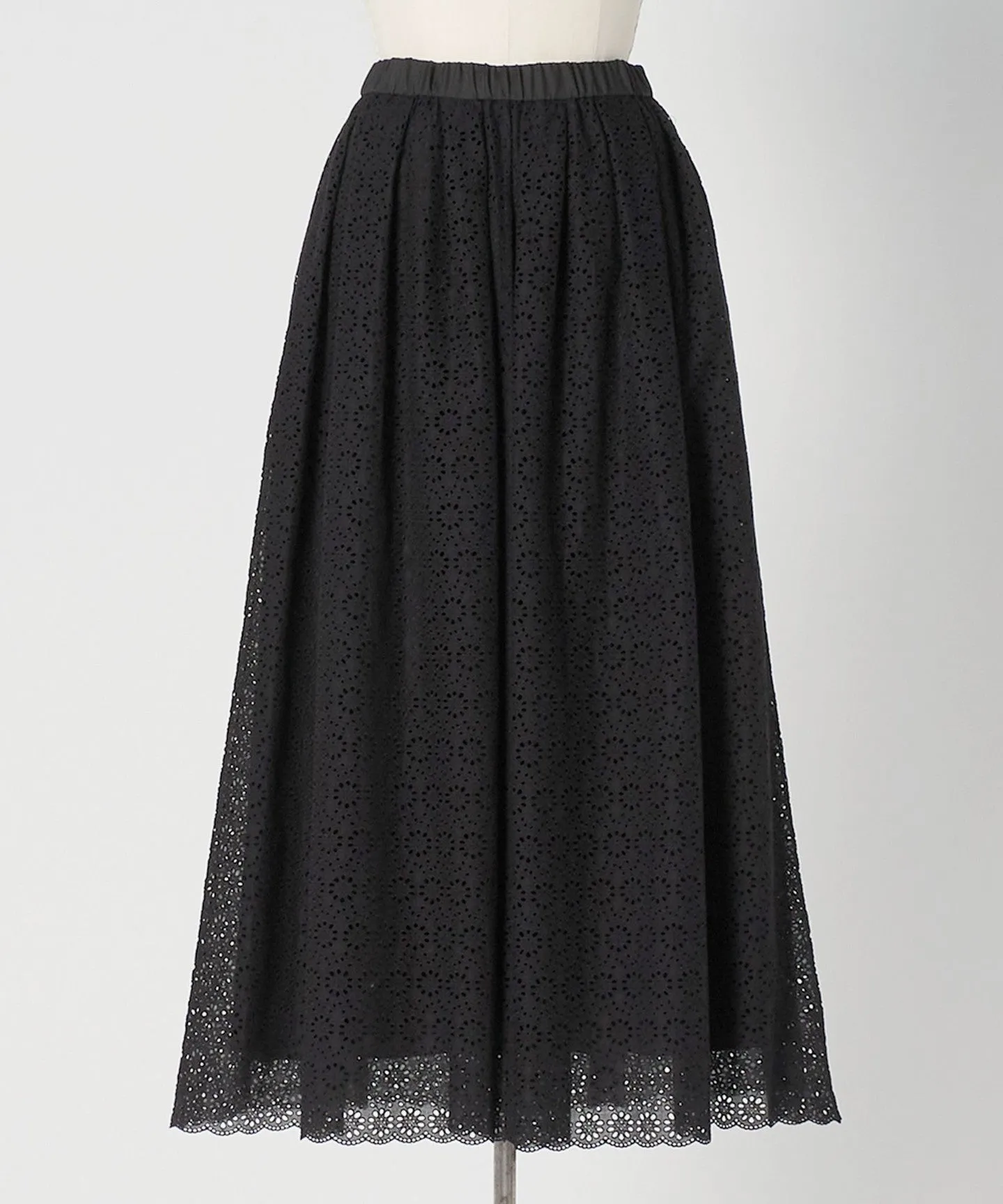 FALL エンブロギャザースカート sold by United Arrows