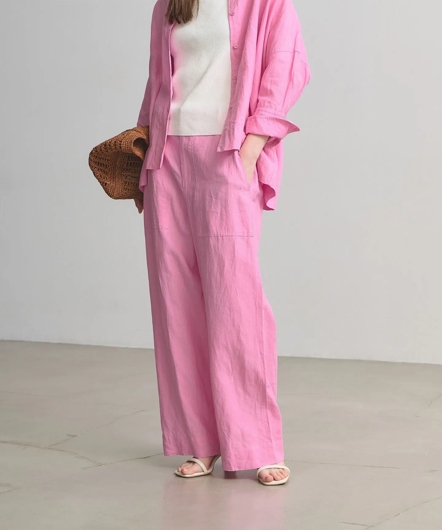 リネン パッチポケット イージーパンツ ‐ウォッシャブル‐ sold by United Arrows