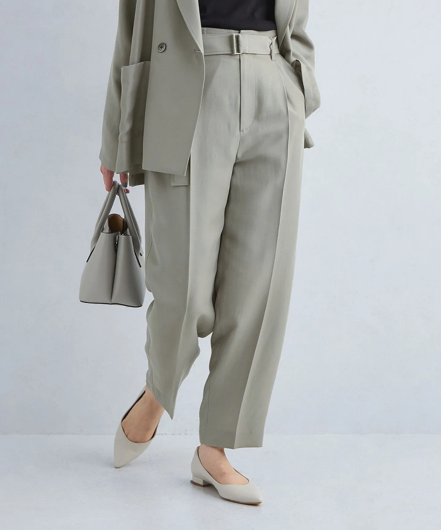 ダブルクロス ベルト パンツ sold by United Arrows