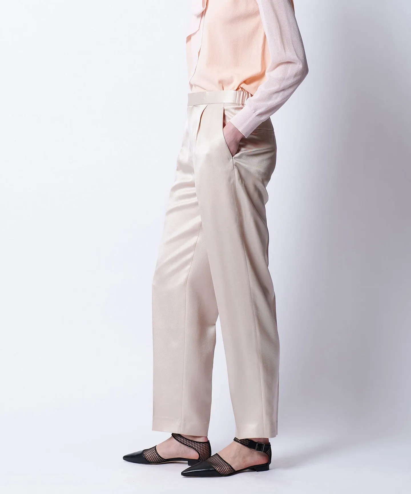 SPRING ツイルバックギャザーパンツ sold by United Arrows
