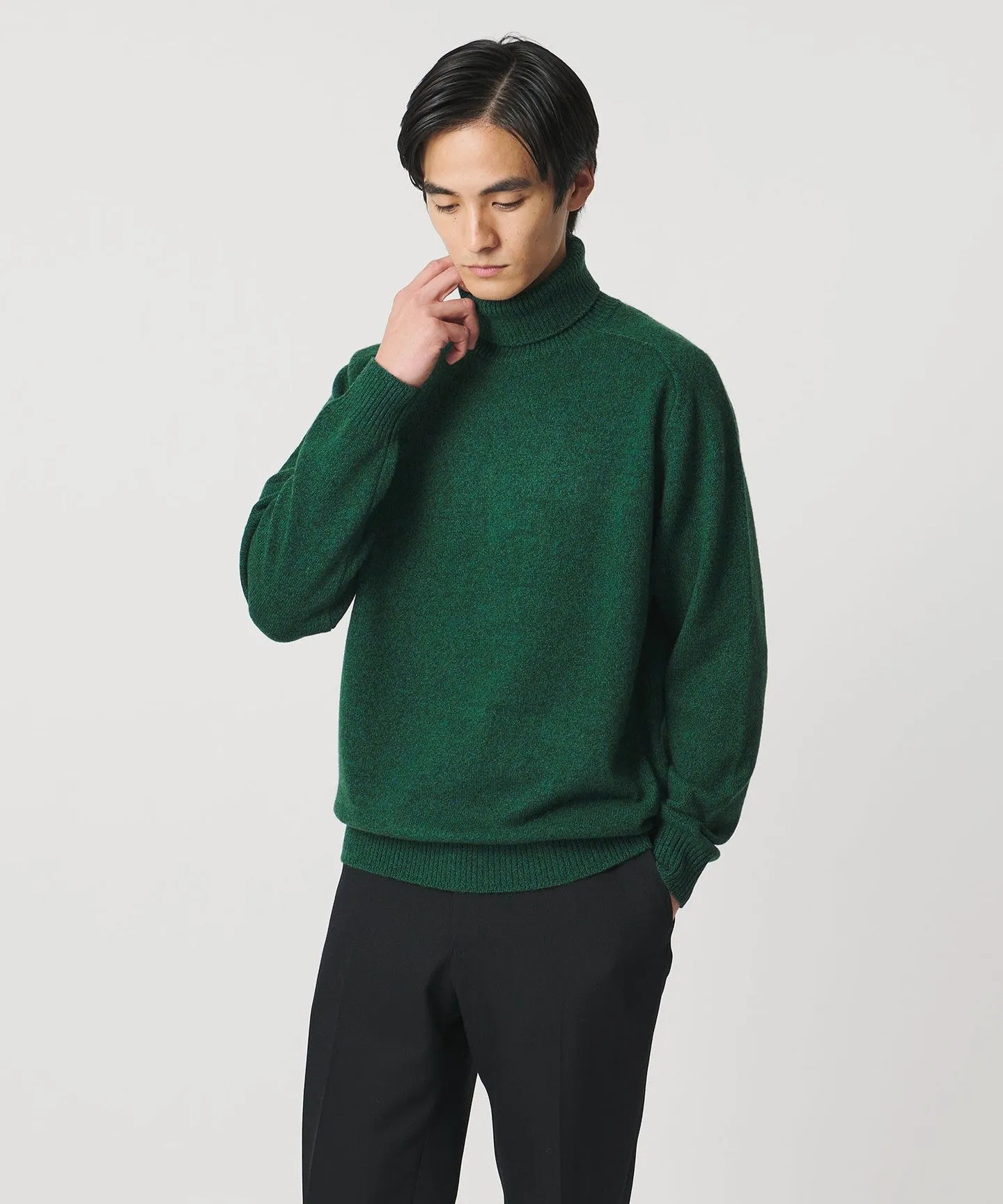 ウール カシミヤ ミドルゲージ タートルネック ニット sold by United Arrows product image thumbnail 4