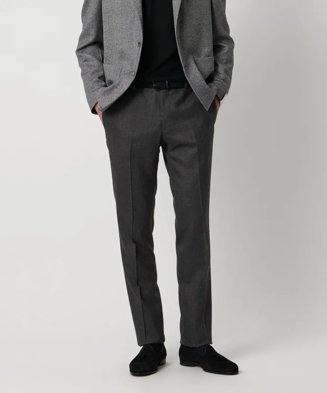 ライトサキソニー テーパード ノープリーツ スラックス ヨコストレッチ made by United Arrows