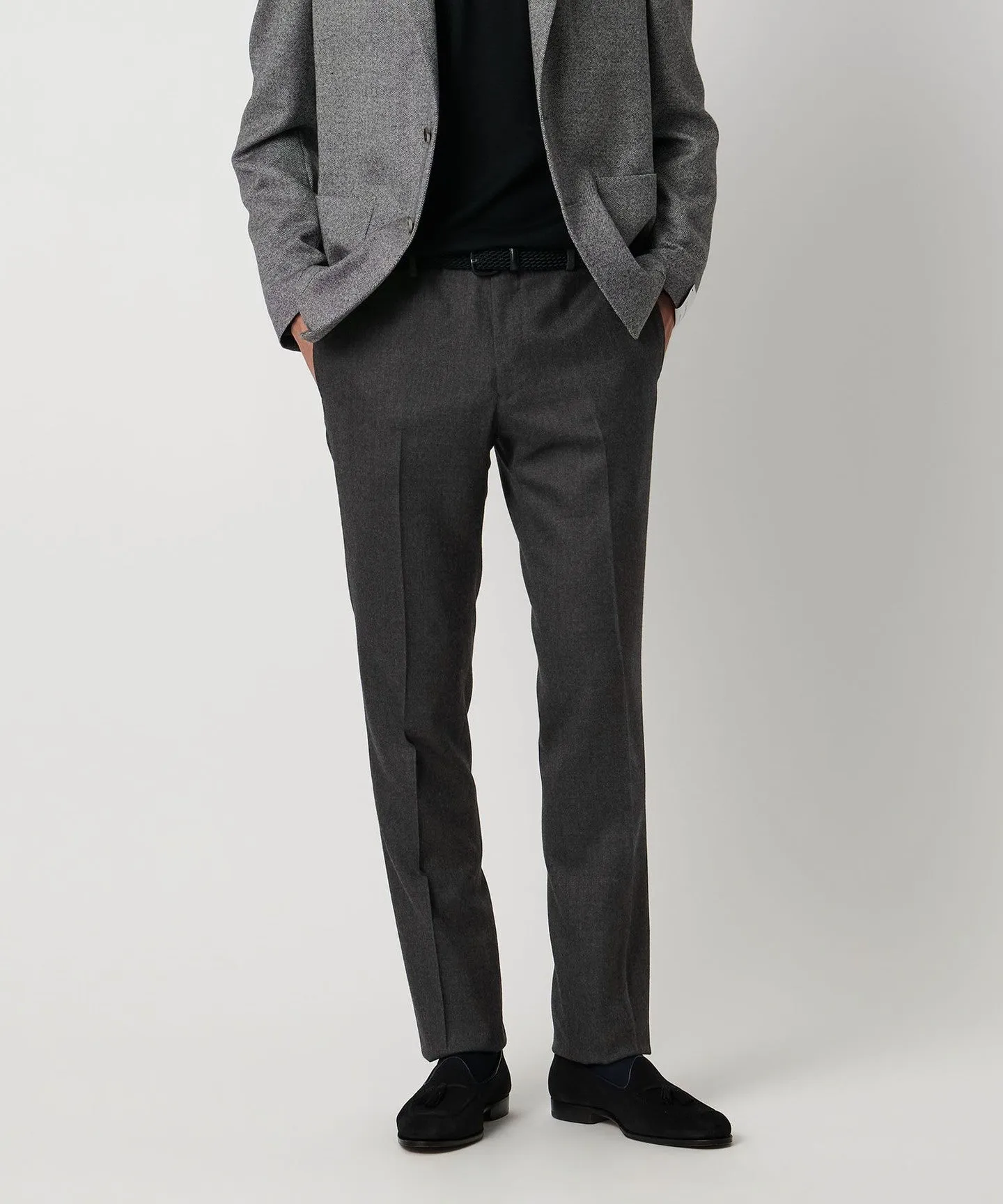 ライトサキソニー テーパード ノープリーツ スラックス ヨコストレッチ sold by United Arrows